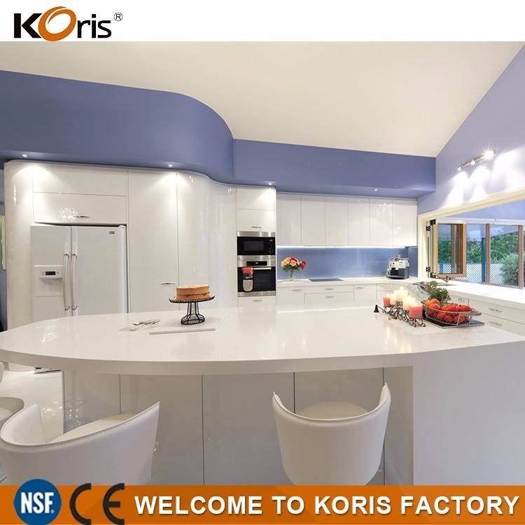 столешница из гранита или твердой поверхности